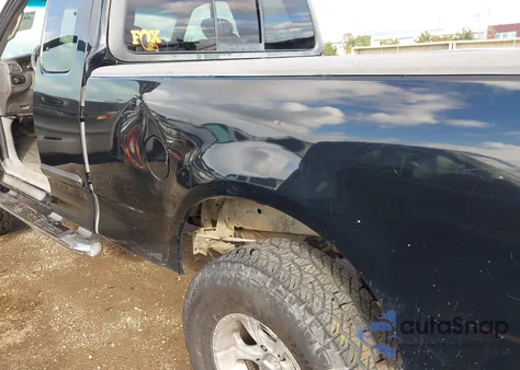 2001 Ford F-150 Lariat/Xl/Xlt z USA, uszkodzony, nr VIN 1FTRX17L21KF96713